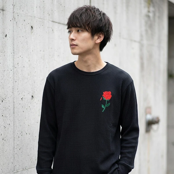 122432 Embroidery Longtshirt