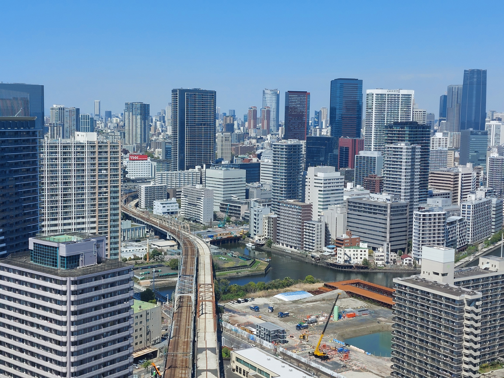 港区港南から六本木方面の眺望