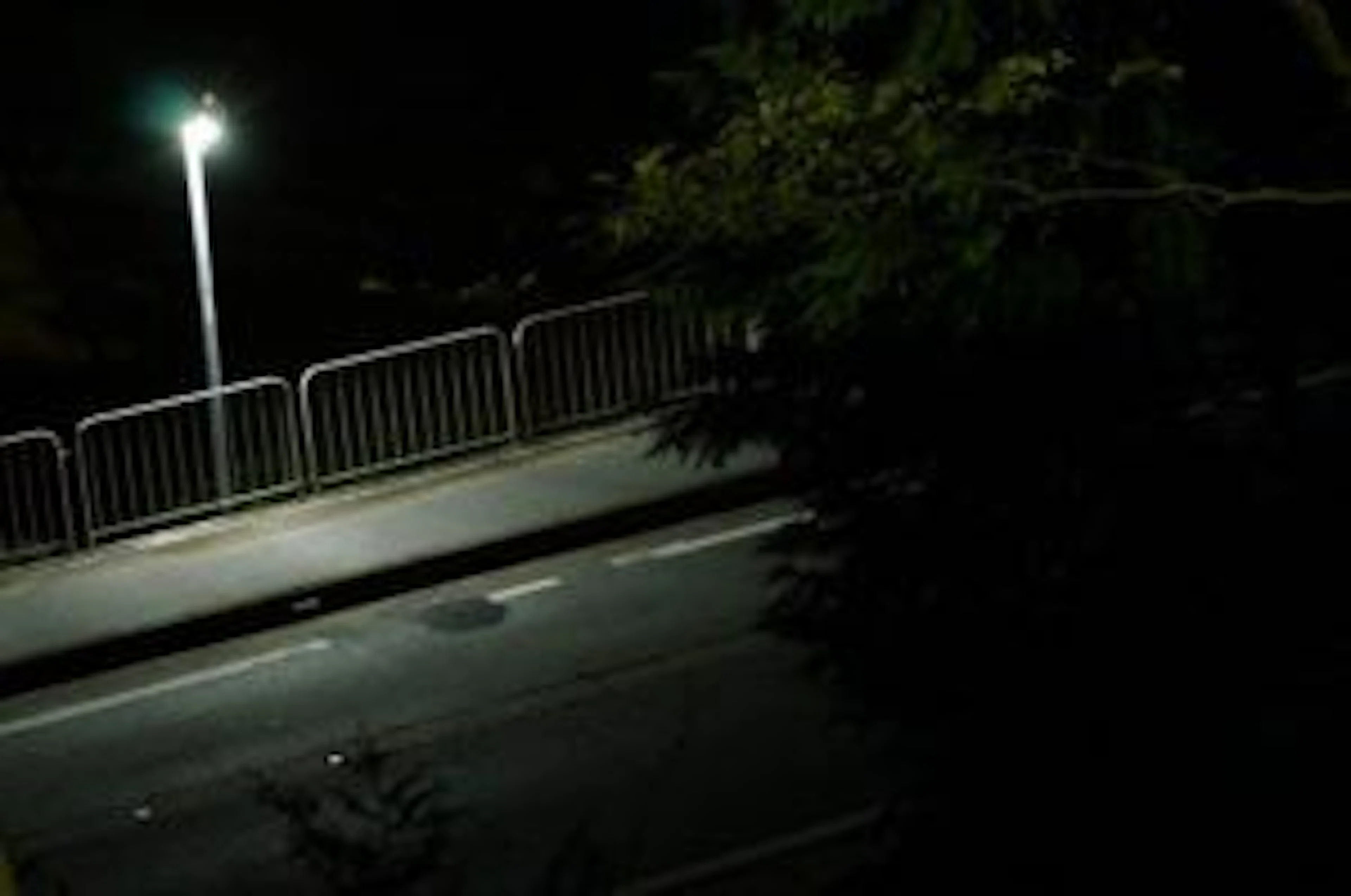 あなたは大丈夫！？夜道の一人歩き安全対策。