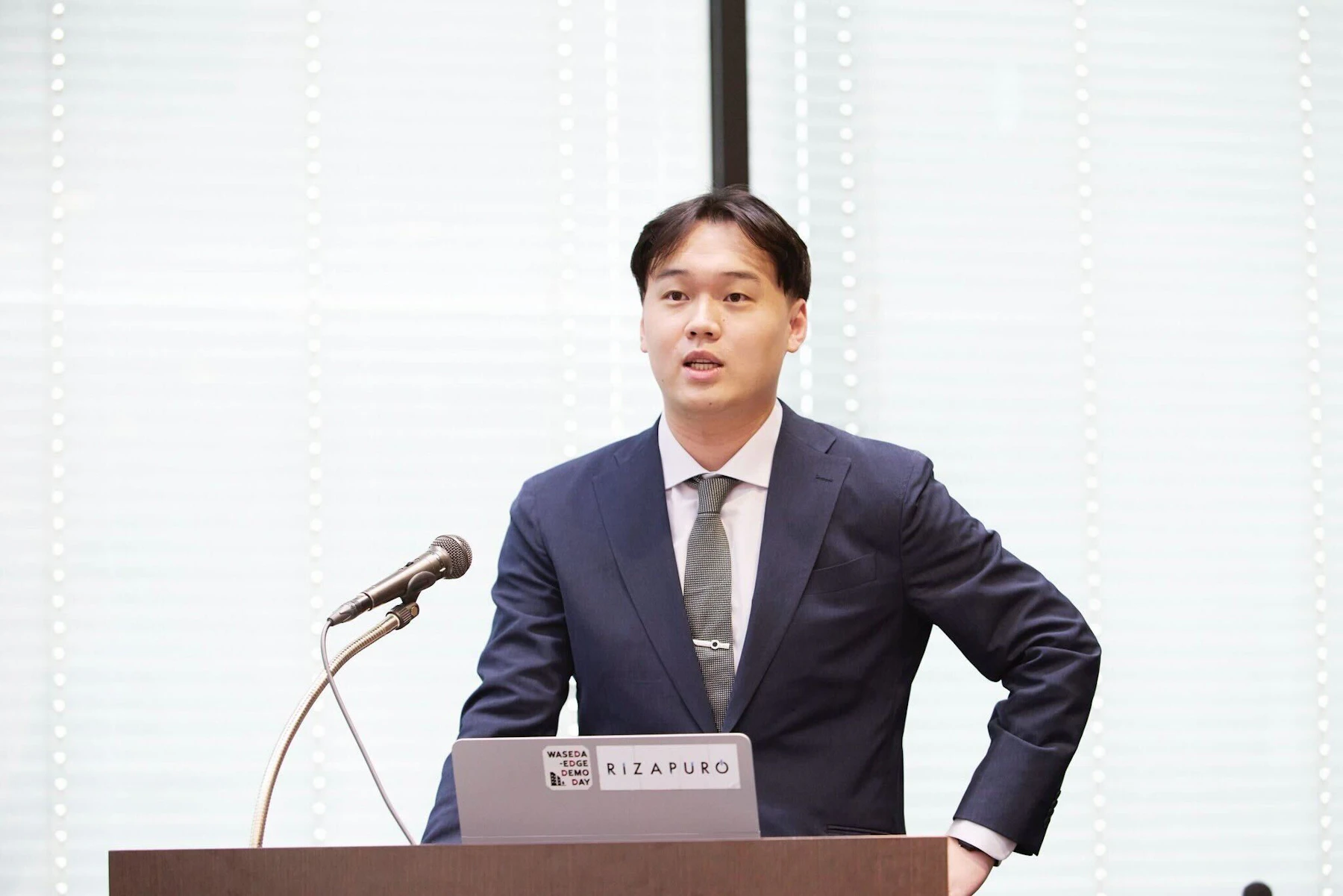 代表紹介のサムネイル