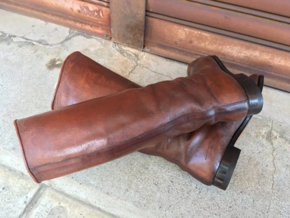 修理後の軍靴の踵部分