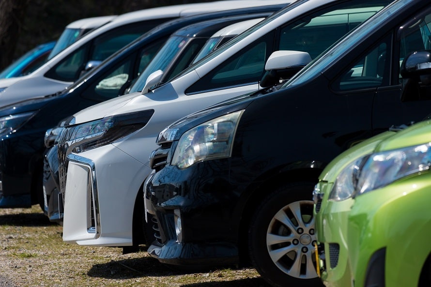 カーリースは手軽に新車に乗りたい人におすすめ!