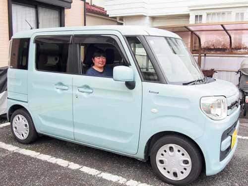 カルモくんを利用しているA様とご利用中のスズキ「スペーシア」の画像