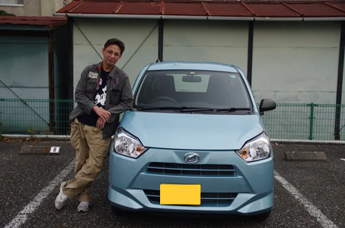 一番早く、一番安い車を