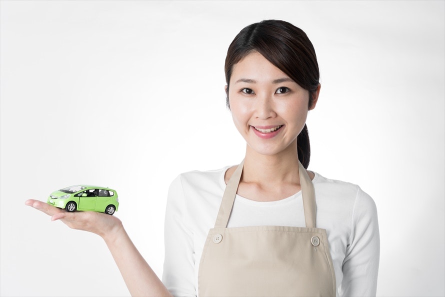 カーリースは主婦でも契約が可能?