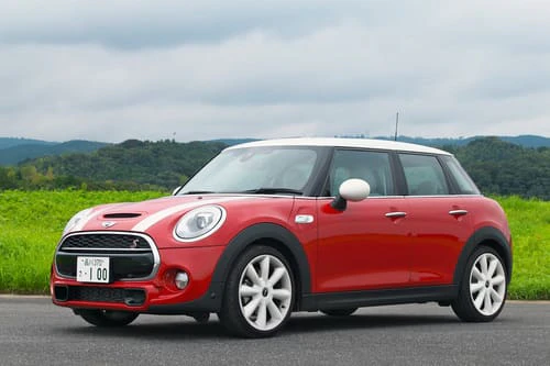 おすすめ1位　MINI 「ミニ3ドア/5ドア」（3代目） について解説する項目の見出し画像