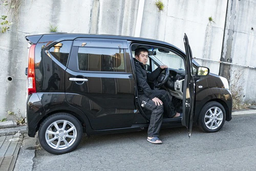 初めての車は誰も乗っていない新車がいい