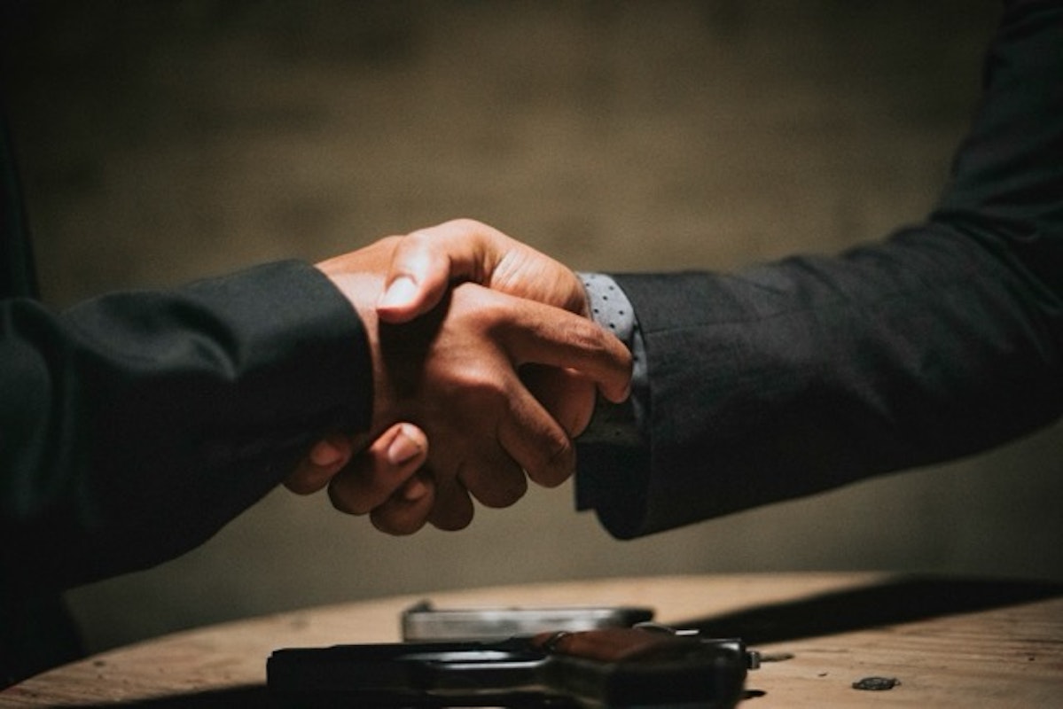 握手の画像1