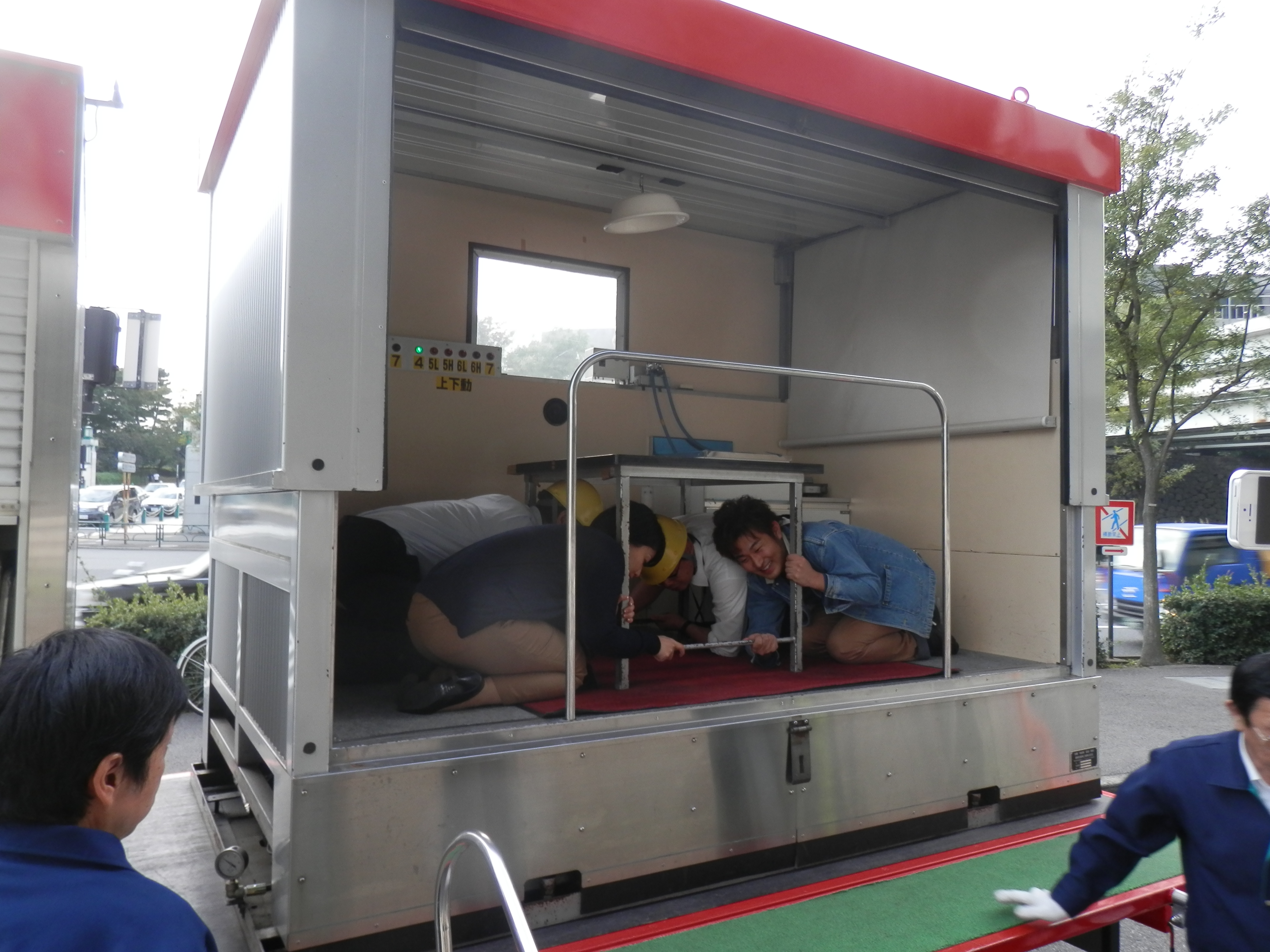 131031起震車.jpg