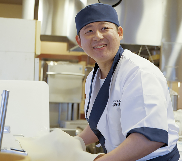 麺職人インタビュー一覧｜ここのうどんは、生きている。丸亀製麺