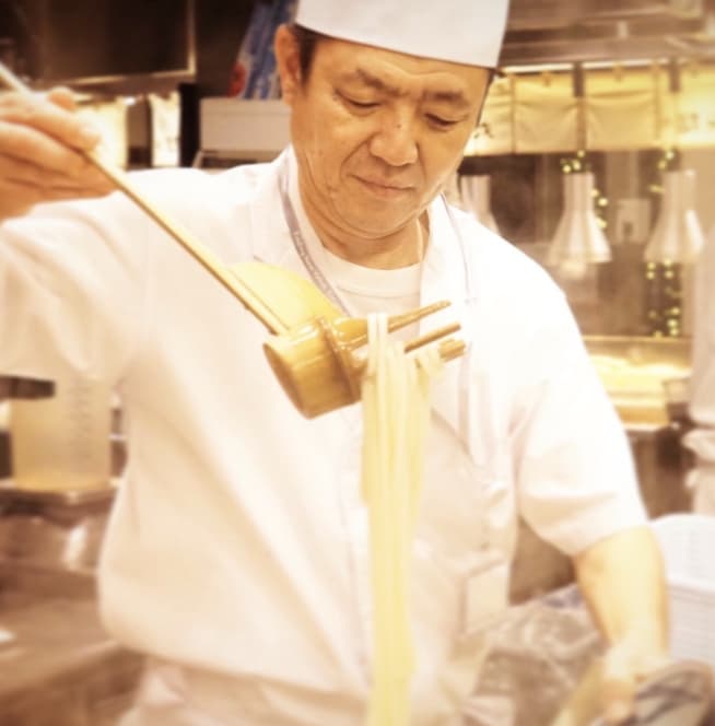 しおさん｜麺職人名鑑｜ここのうどんは、生きている。丸亀製麺