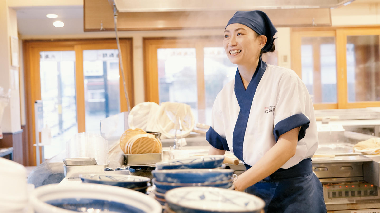 麺職人インタビュー 福元 飛鳥｜ここのうどんは、生きている。丸亀製麺