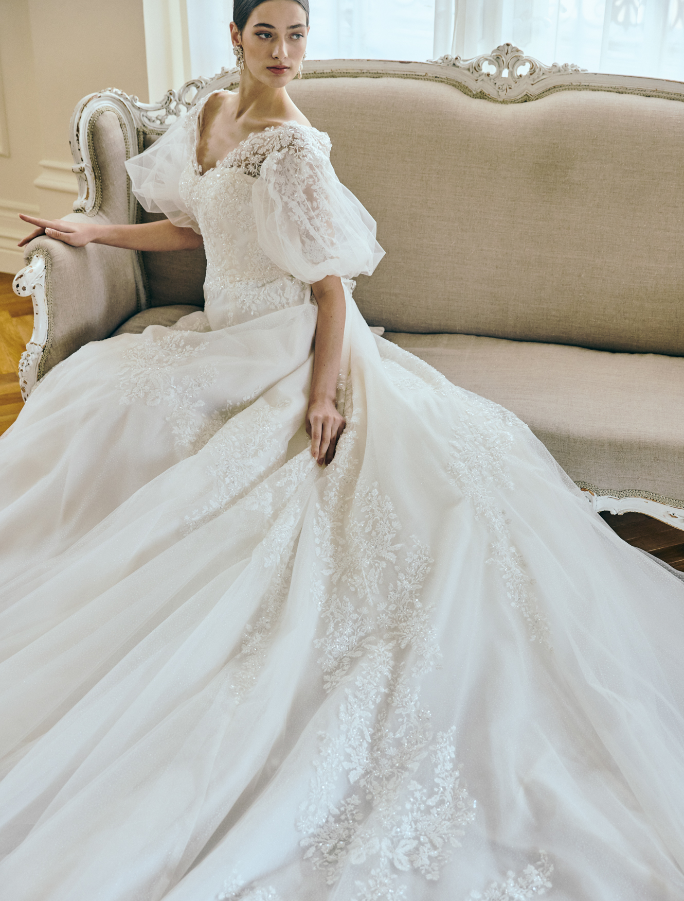 wear_ak10503_01.jpg