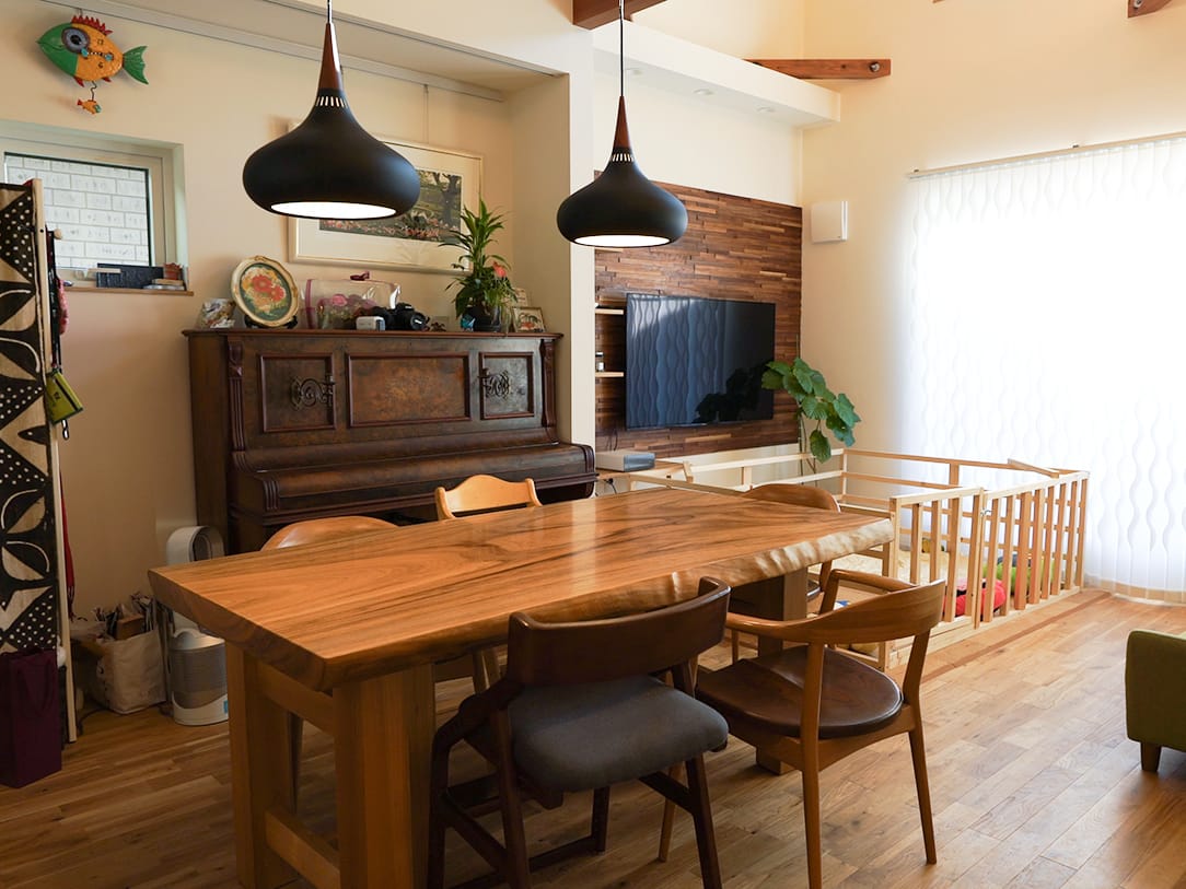 家族と家に愛情を注ぐ暮らし