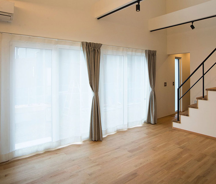 断熱材と結露の関係性とは？断熱材選びや家づくりの工夫で結露は防げる