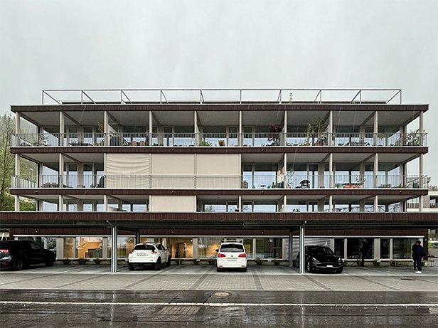 中谷哲郎のドイツ・スイス視察「環境先進国の取り組みとは」#2 スイス・ホルフ村の「木造高層住宅 xユニット建築」