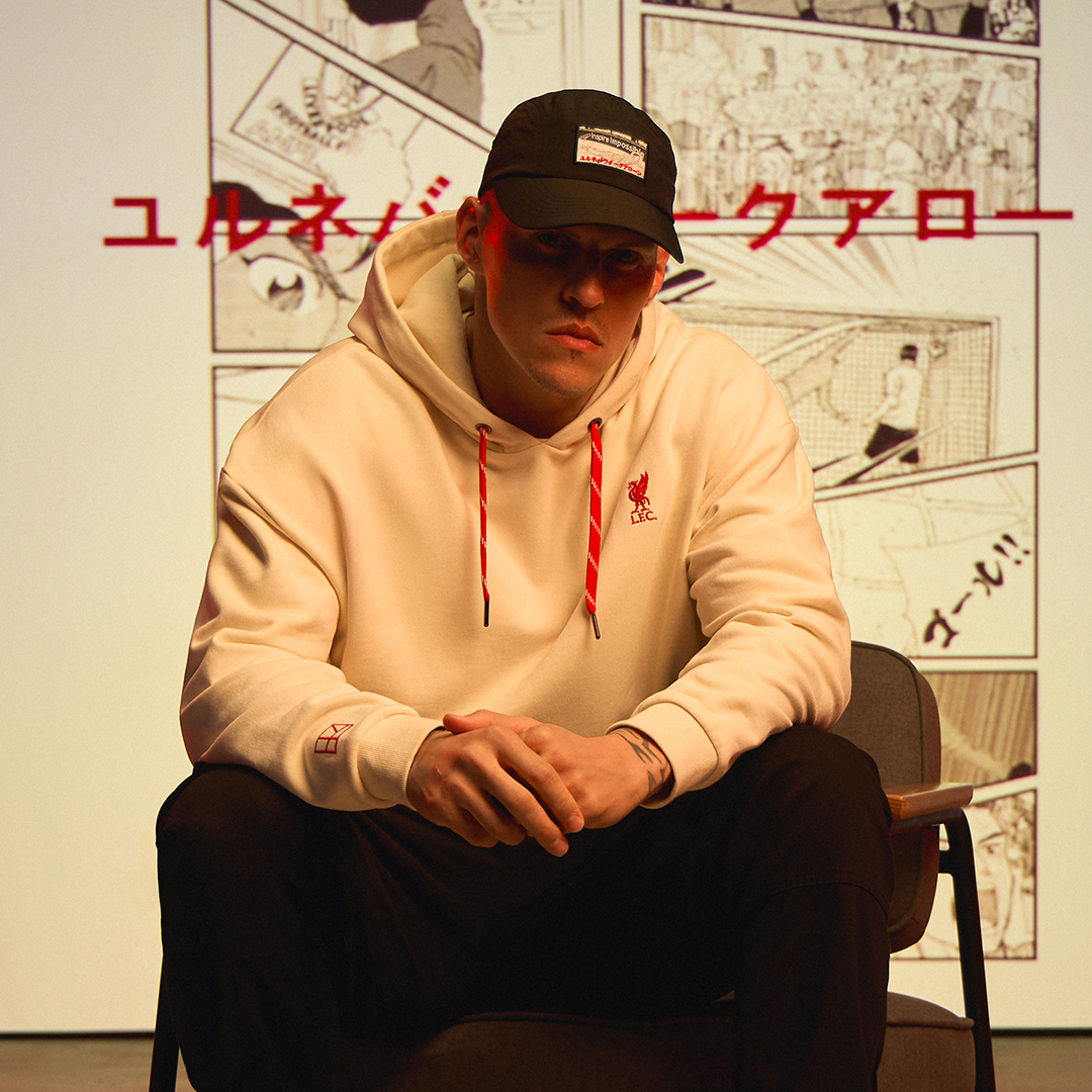 【新品・未使用】LFC × 講談社コラボの限定フーディー （海外Lサイズ） Liverpool FC Partnership | Kodansha