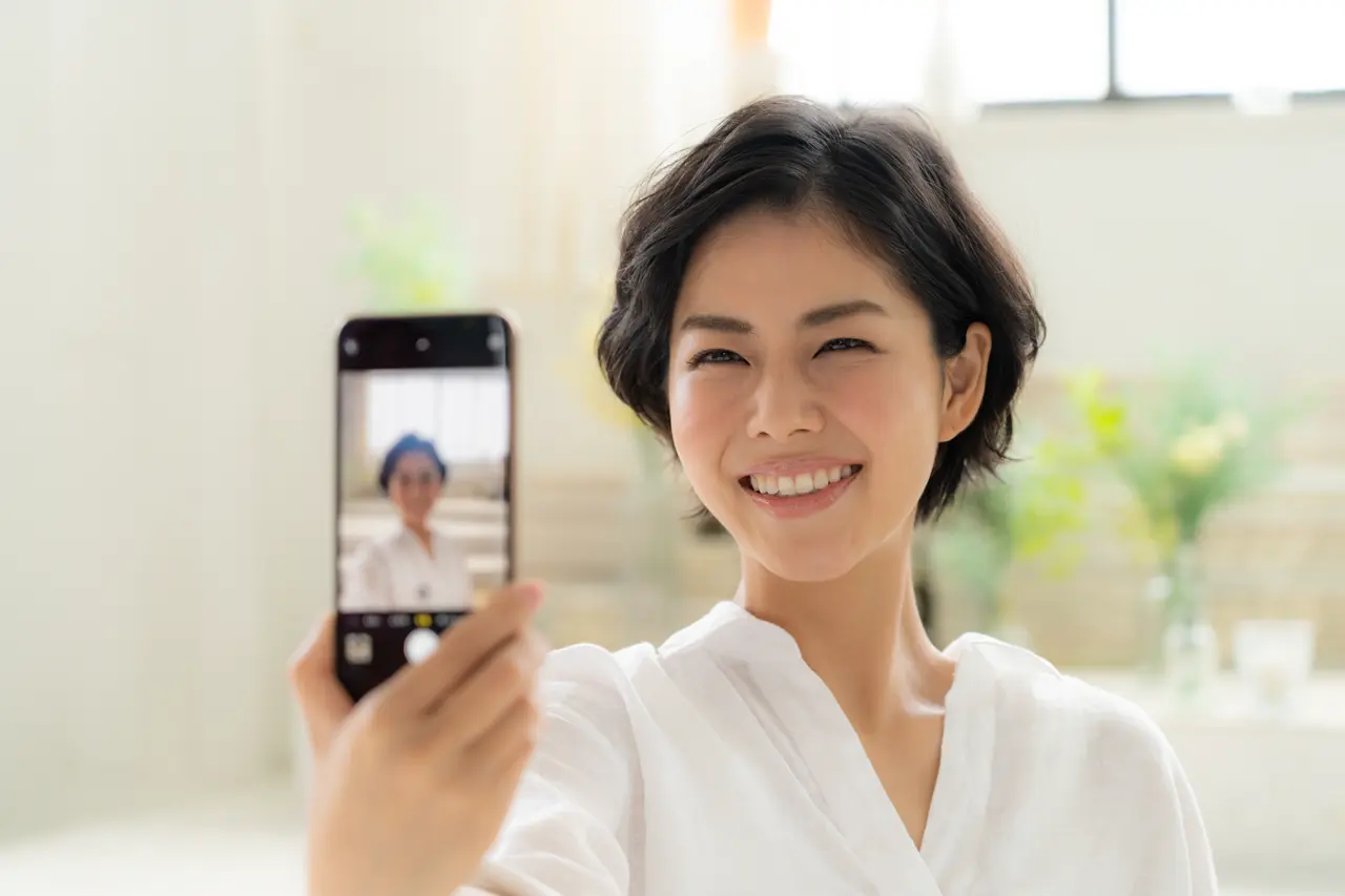 履歴書の証明写真はスマホの自撮りでもOK