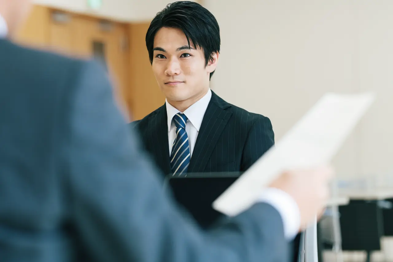 銀行向け履歴書の志望動機・自己PRの例文