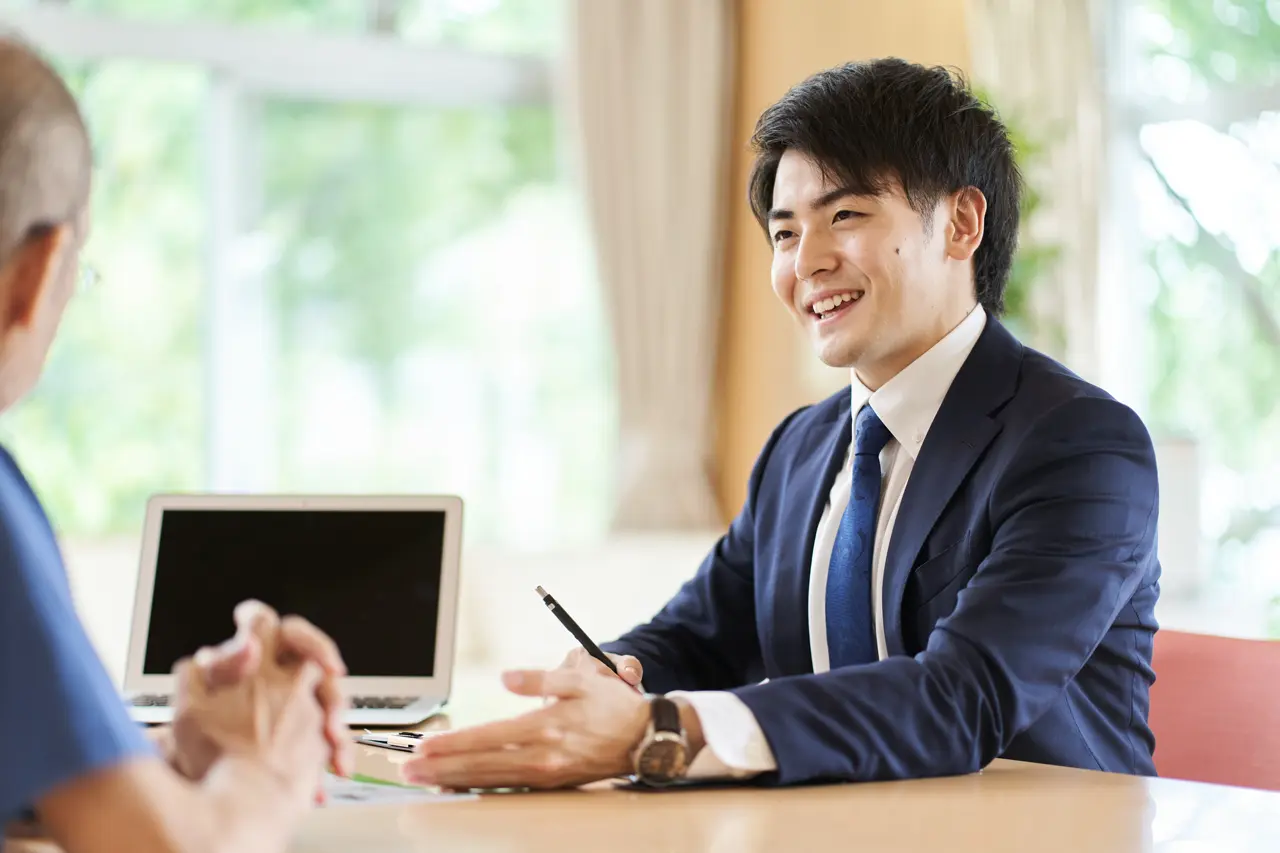 保険業|個人営業の履歴書の書き方