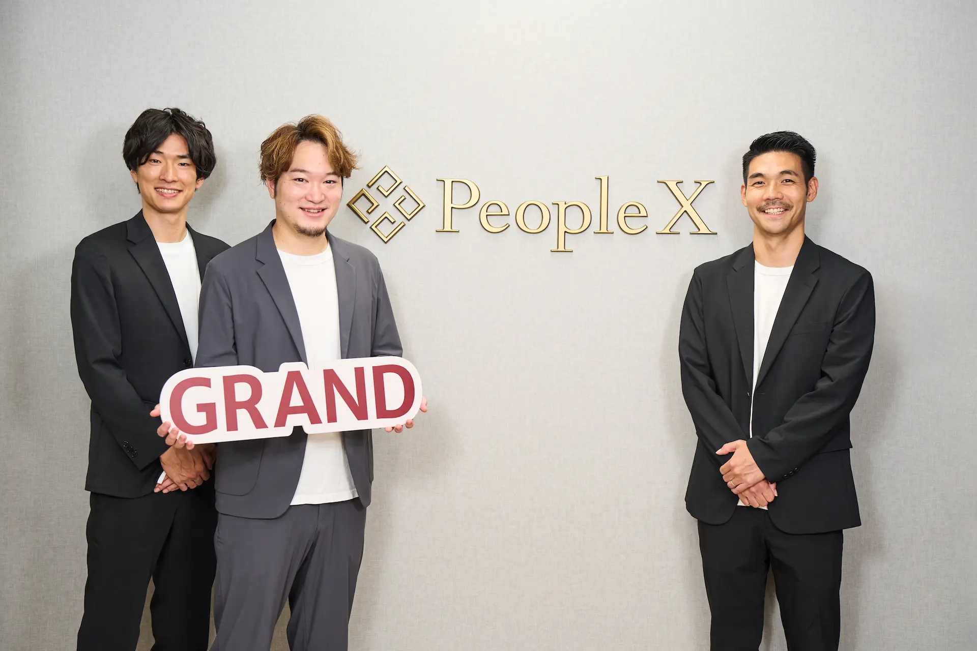 “究極の待ち時間” エレベーター広告で指名検索数が7倍に PeopleXの戦略を探る