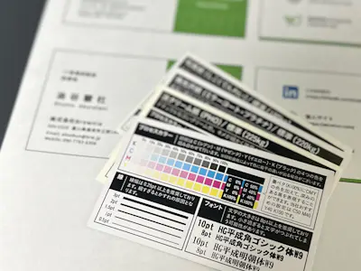 名刺制作中の様子