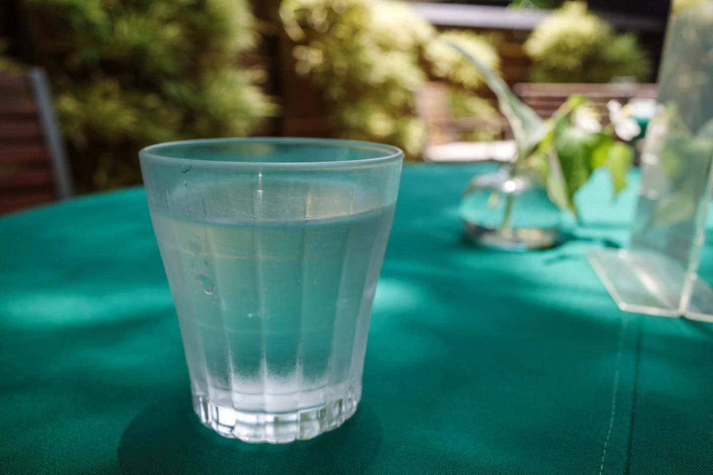カフェ うかれ雲で出された飲める温泉水
