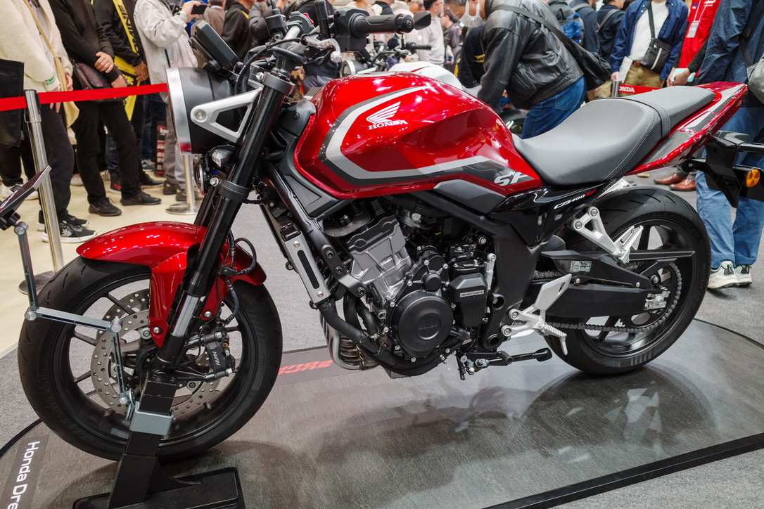 CB400SF 赤カラー