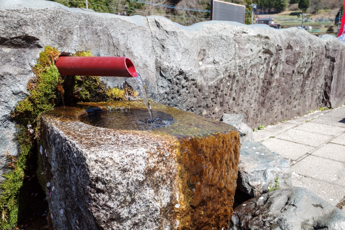 道の駅道志でお馴染みの水汲み場
