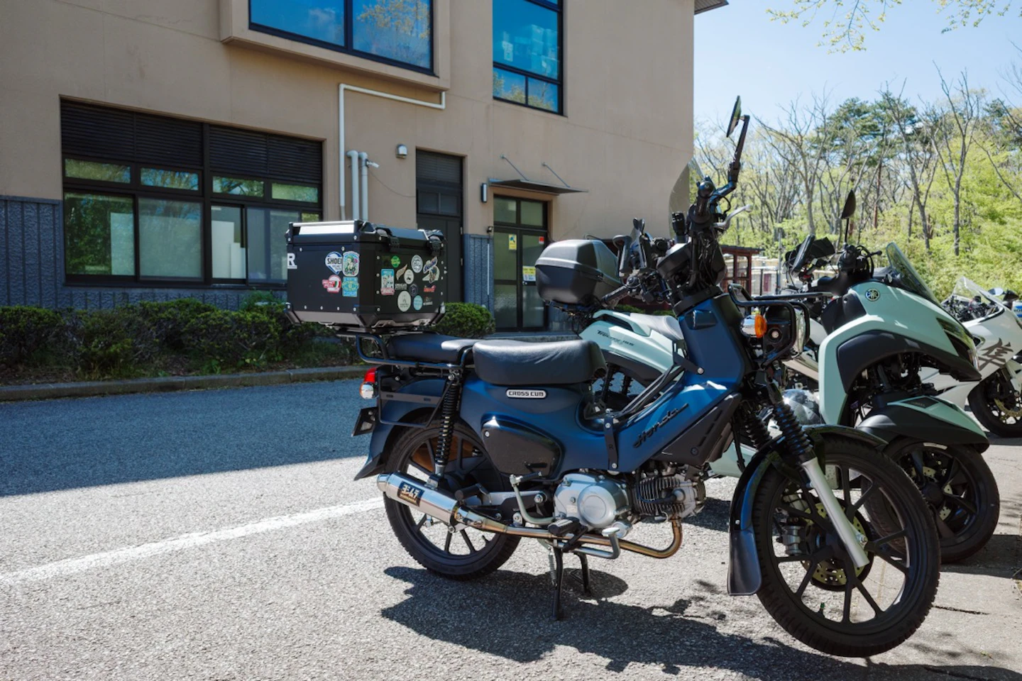 紅富士の湯に到着したHonda Cross Cub 110