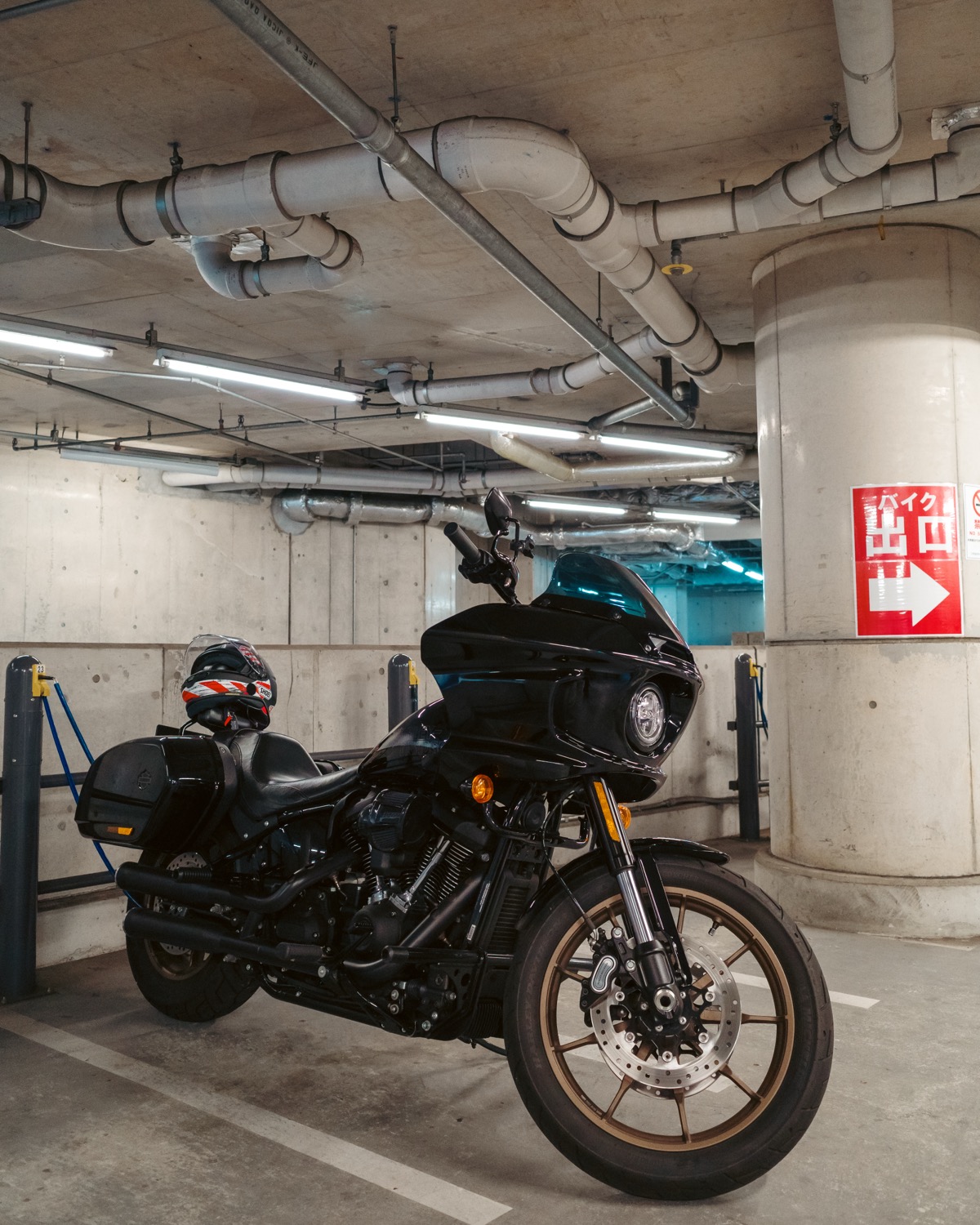 二子玉川ライズの地下駐輪場に停めたロウさん