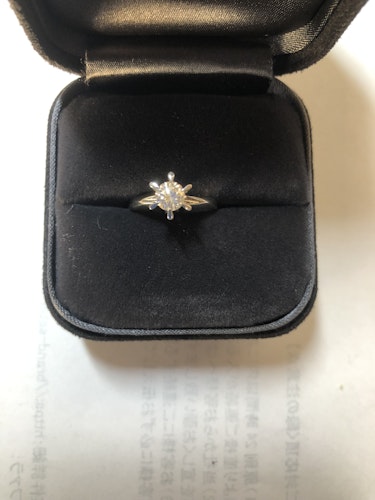 ダイヤモンドリング(指輪) 18k 1.5ct