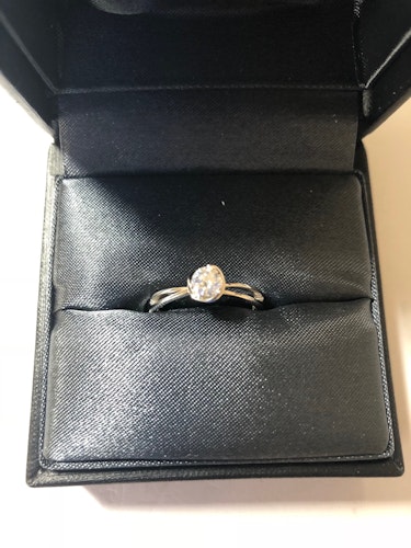 ダイヤモンドリング(指輪)  0.4ct