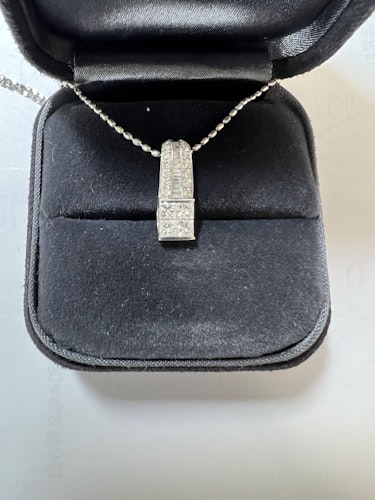 ダイヤモンドペンダント pt900 2ct