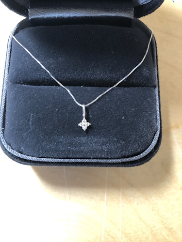 ダイヤモンドペンダント pt900 0.1ct