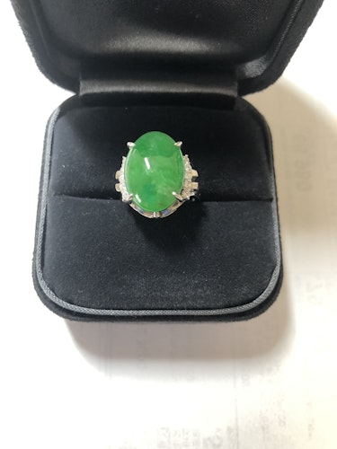 翡翠リング(指輪) pt900