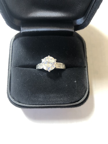 ダイヤモンドリング(指輪) pt900 2ct