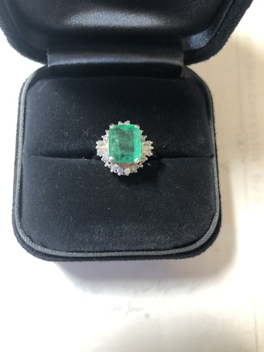 エメラルドリング(指輪) pt900