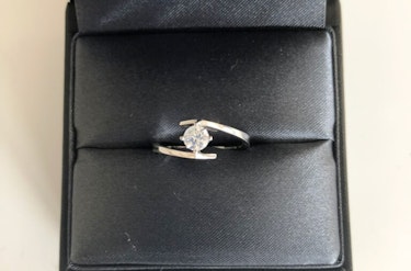 ダイヤモンドリング(指輪) k18 0.3ct