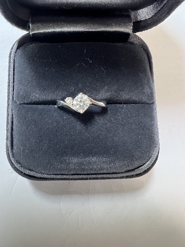 ダイヤモンドリング(指輪) pt900 0.3ct