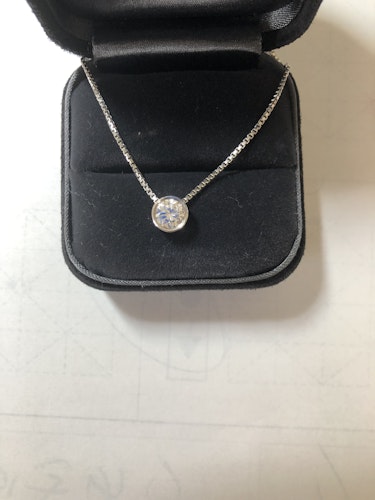 ダイヤモンドネックレス pt900 0.7ct