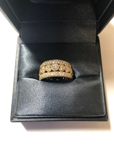 ダイヤモンドリング(指輪)  1ct