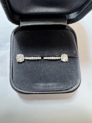 ダイヤモンドイヤリング/ピアス pt900