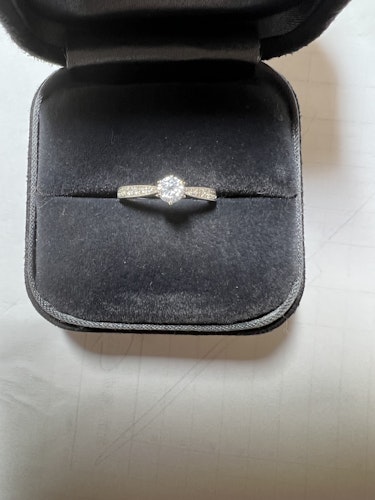 ダイヤモンドリング(指輪) pt900 0.3ct