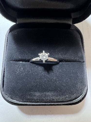 ダイヤモンドリング(指輪) pt900 0.3ct