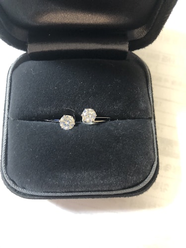 ダイヤモンドイヤリング/ピアス  0.6ct