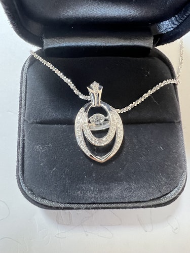 ダイヤモンドペンダント pt900 1ct