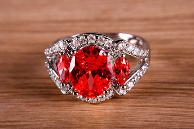 ルビーを高く売る方法とは?買取価格や価値基準についてもご紹介