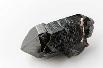 モーリオンを高く売る方法とは?買取価格や価値基準は?