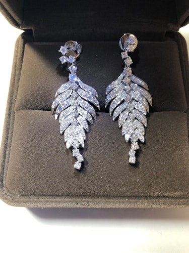 ダイヤモンドイヤリング/ピアス k18 4ct